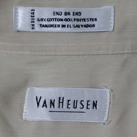 VAN HEUSEN BIEGE COTTON BUTTON UP SHORT SLEEVE SHIRT SIZE: MEDIUM - Picture 3 of 6